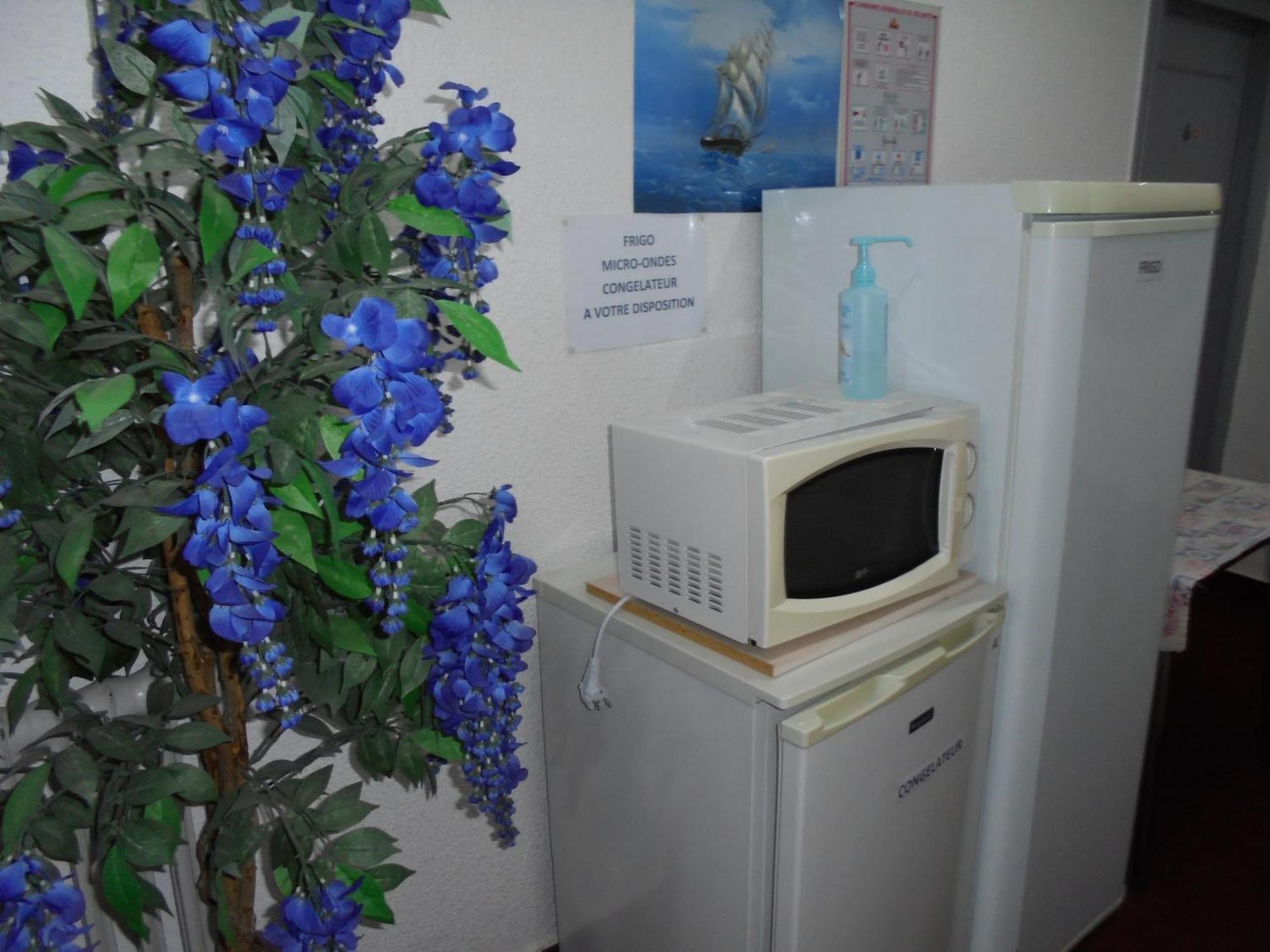 Montluçon Hotel De La Gare מראה חיצוני תמונה