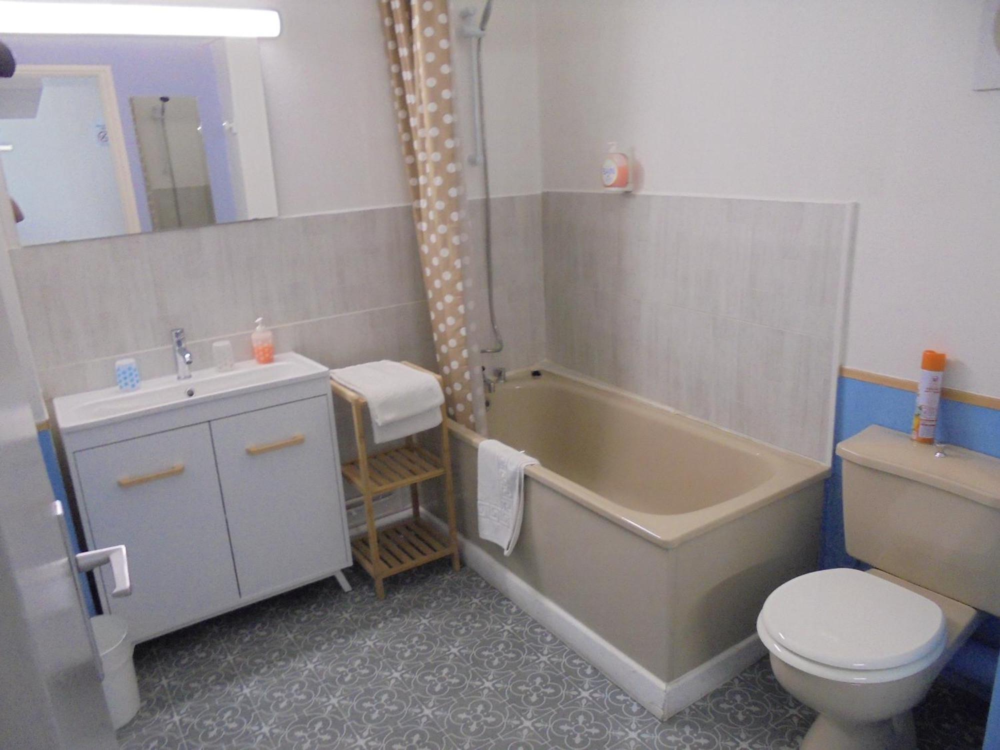 Montluçon Hotel De La Gare מראה חיצוני תמונה