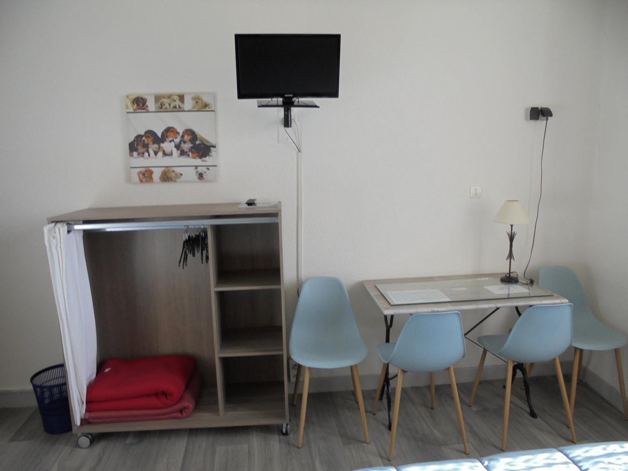 Montluçon Hotel De La Gare מראה חיצוני תמונה